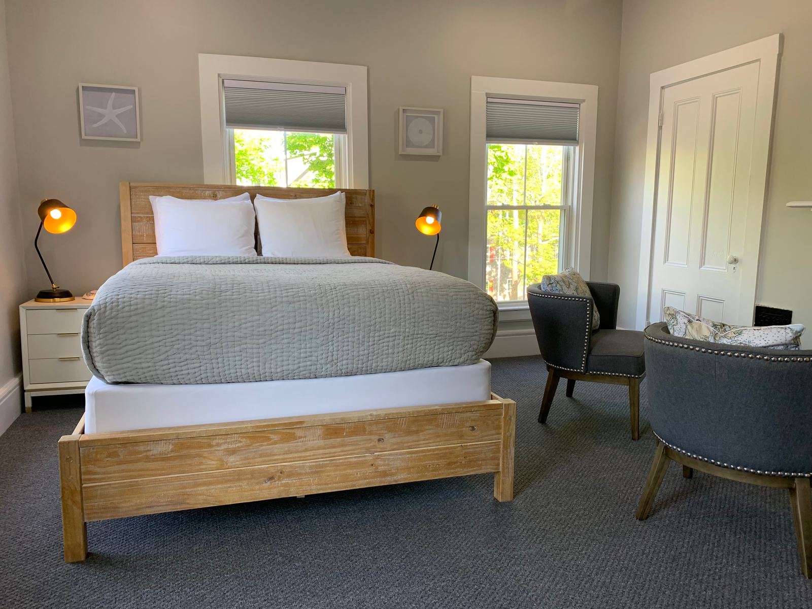Frenchman Bay queen guest room